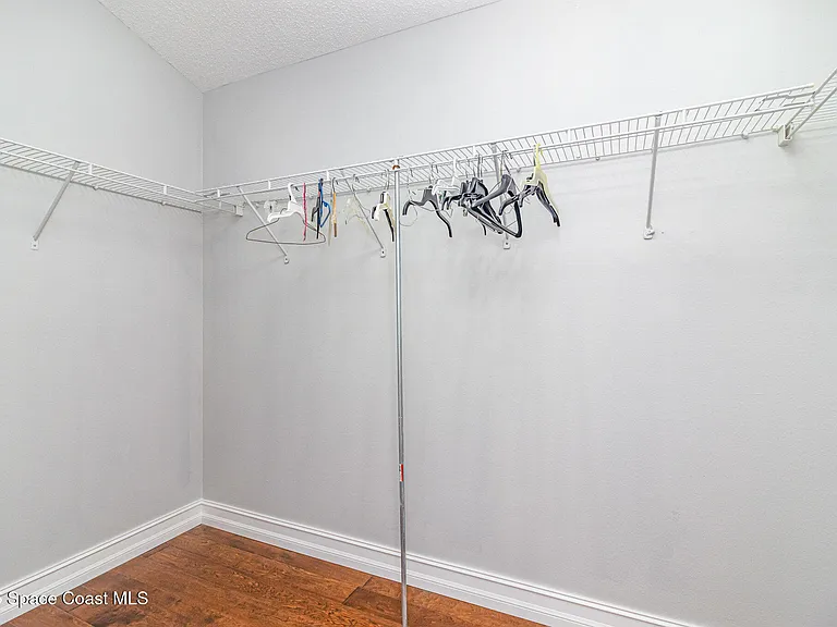 2893 Glasbern Cir — Photo 18