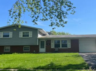 1580 Maplewood Ave, Hanover Park, IL 60133