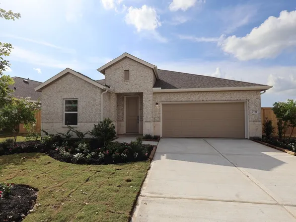 7722 Jade Crest Dr, Angleton, TX 77515