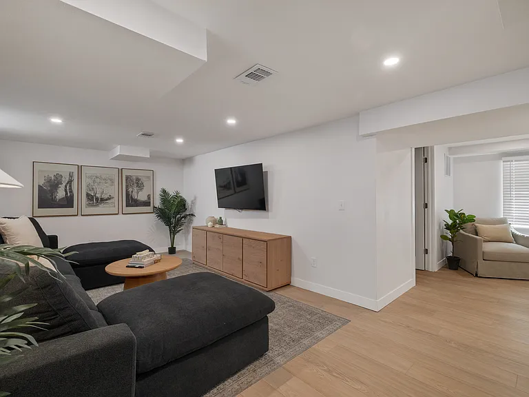 511 Coolidge Rd — Photo 31