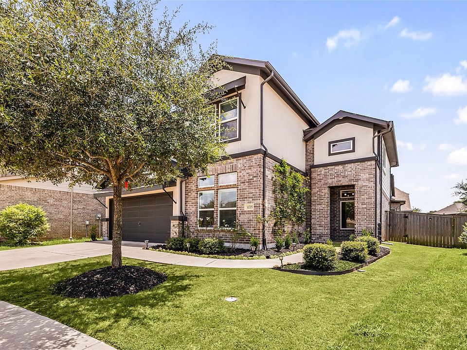 1st image of 30715 Parkside Passage Dr
