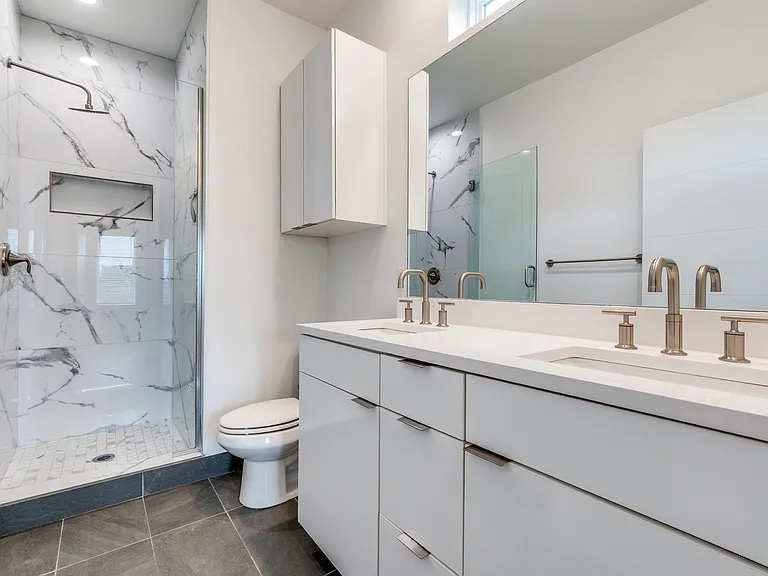 1832 N Garrett Ave #103 — Photo 3