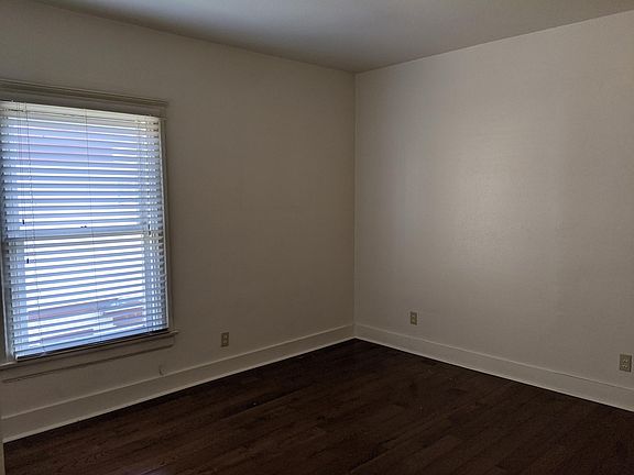 4th image of 1348 Kellam Ave #1/2