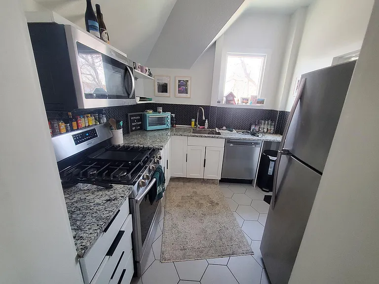 1259 N Clarkson St #4 — Photo 5