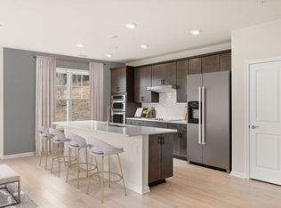 4 Winslow Ln #406, Grafton, MA 01536