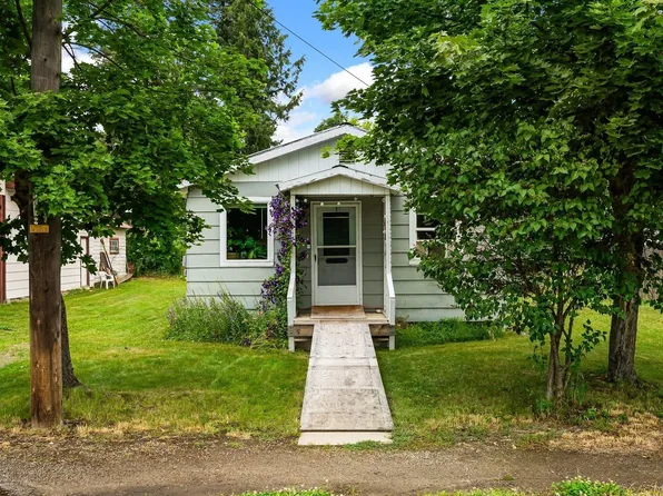353 E Beardmore Ave, Priest River, ID 83856