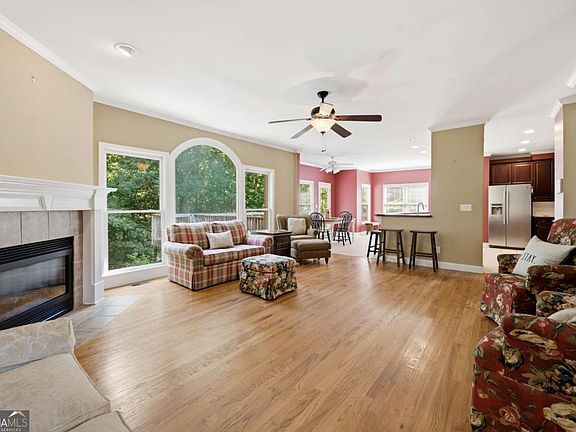 3rd image of 4395 Signal Ridge Ct