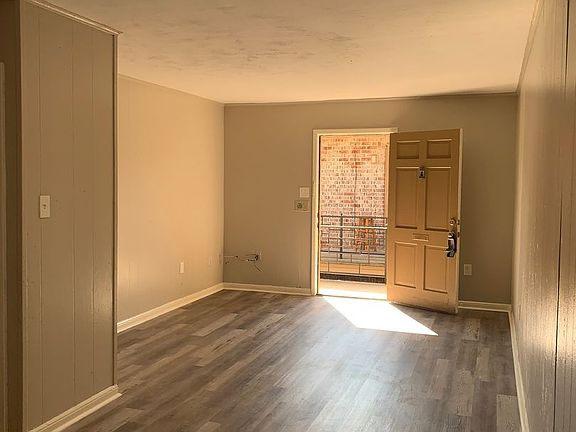 3rd image of 10542 Jefferson Hwy APT 11