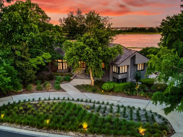 1421 Landfall Drive, Wilmington, NC 28405