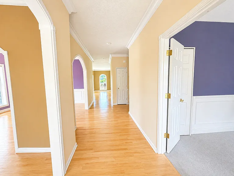 2437 SW Linneman Dr — Photo 6