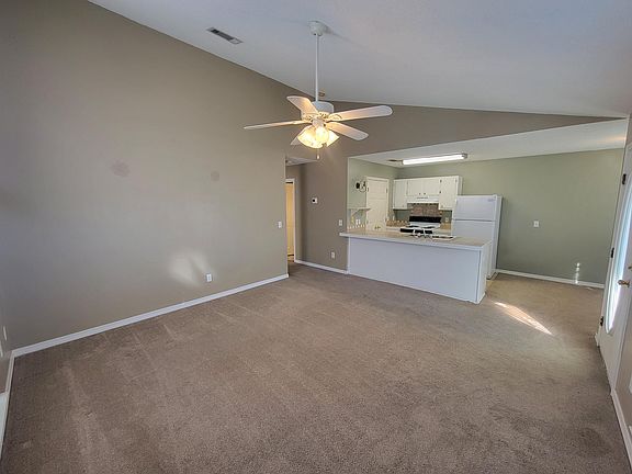 3rd image of 7470 Harvest Village Ct