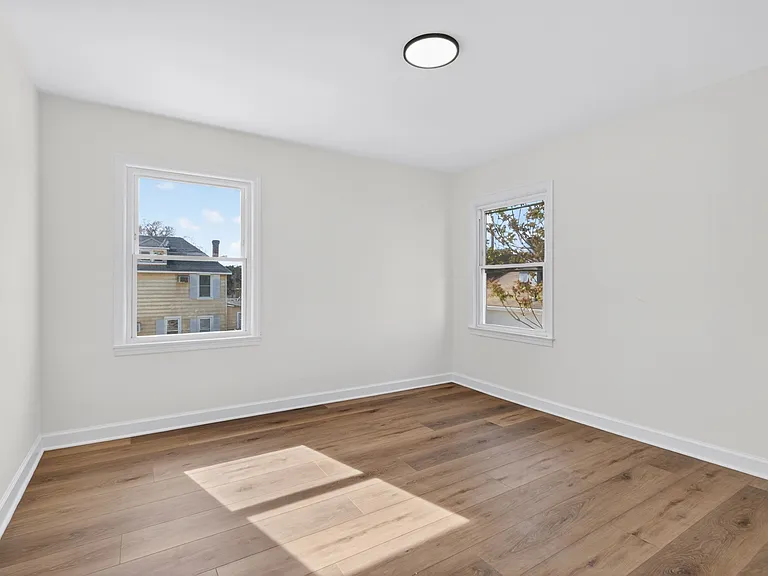 410 Ocean Gate Ave #2 — Photo 11
