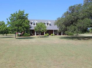 951 Shiloh Trl, China Spring, TX 76633