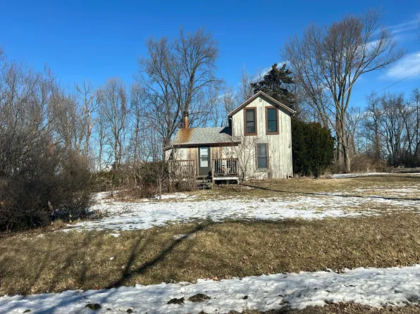 12509 Farm School Rd, Durand, IL 61024