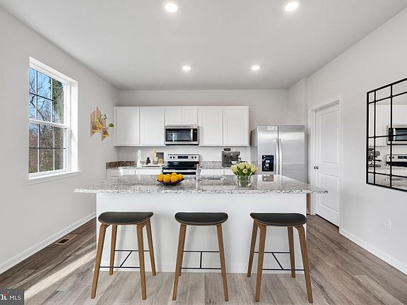 7th image of this home