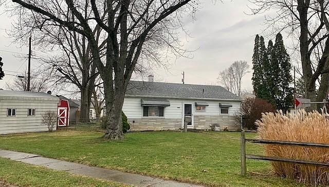 1st image of 324 Middle Dr