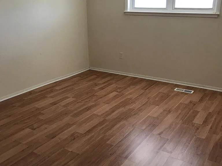 1228 W Master St — Photo 9