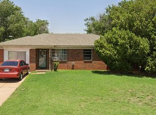 1313 E Willow St, Altus, OK 73521