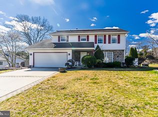 15 Hollybrook Dr, Little Egg Harbor, NJ 08087