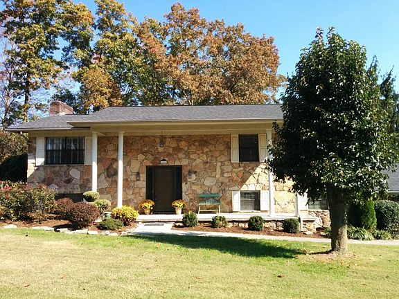 3rd image of 10000 Pitch Pine Dr