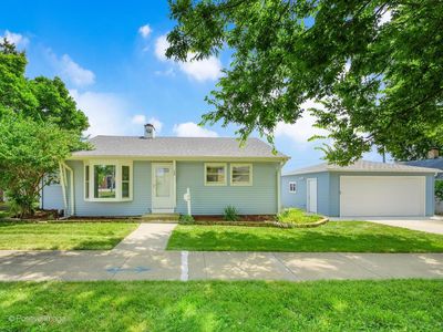 23 W Naperville Rd, Westmont, IL, 60559