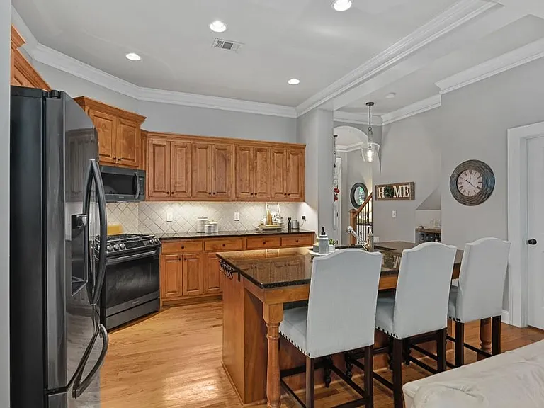 1651 Ridenour Pkwy NW — Photo 8