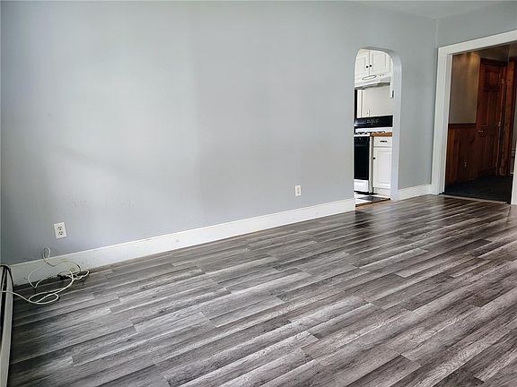 3rd image of 92 Main St
