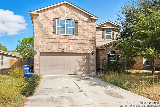 5 bed, 2.5 bath, 2586 sqft, $1,595 — Photo 3