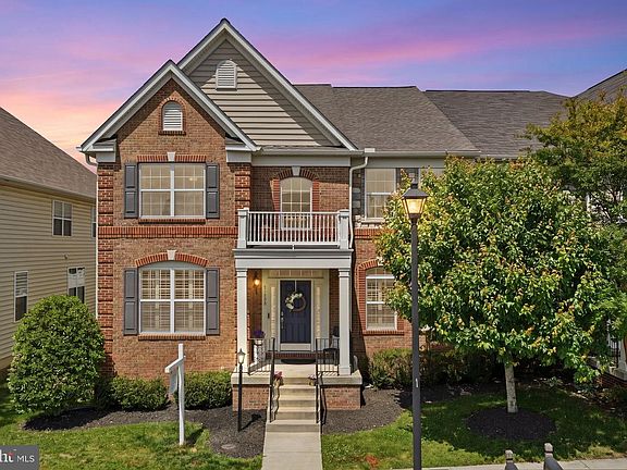3rd image of 41688 Blue Grama Cir