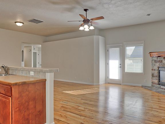 5th image of 2563 S Whitetail Ct
