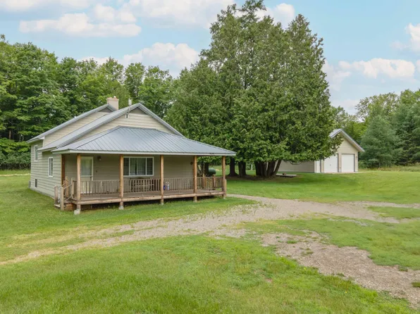 262 Bernhardt Rd, Iron River, MI 49935