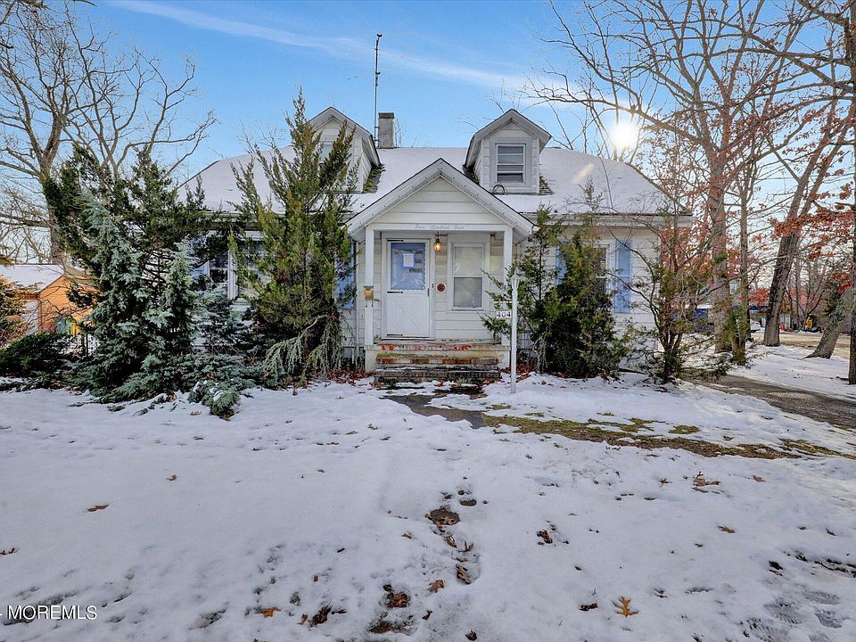 1st image of 404 Central Avenue