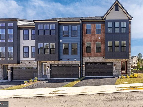 2nd image of 8458 Begonia Ln