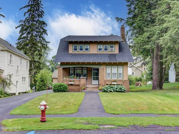 2235 Grand Boulevard, Niskayuna, NY 12309