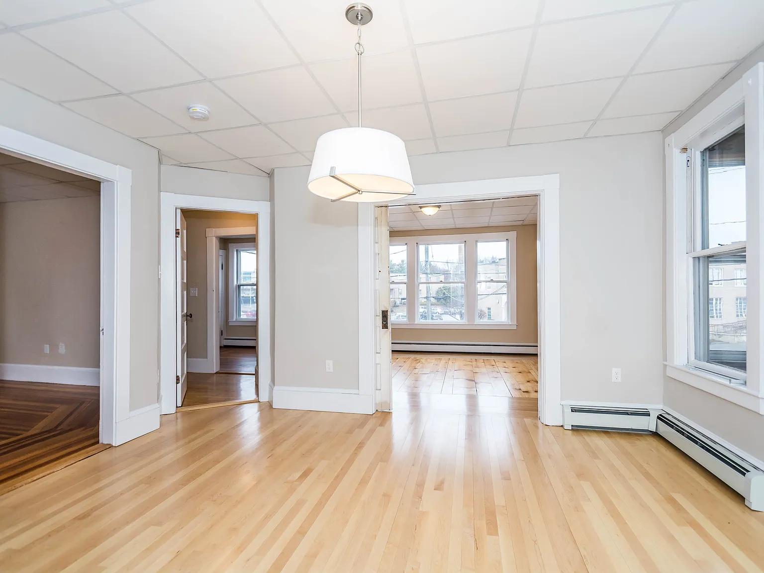 4 bed, 1484 sqft, $2,800 — Photo 4