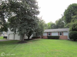 21623 Kelso Dr, Hagerstown, MD 21742