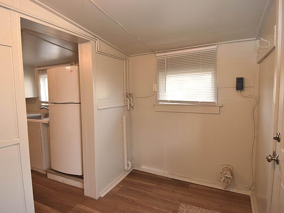 Washer and Dryer hookup.