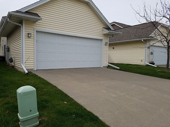 Double Garage, with openers