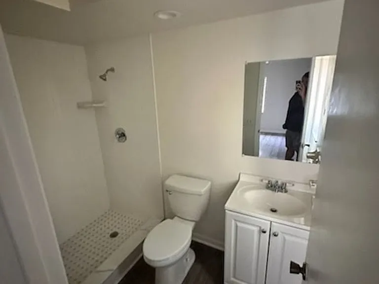 1154 Ashland Ct — Photo 10
