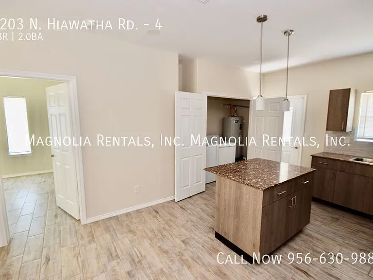 5203 N Hiawatha Dr #4 — Photo 10