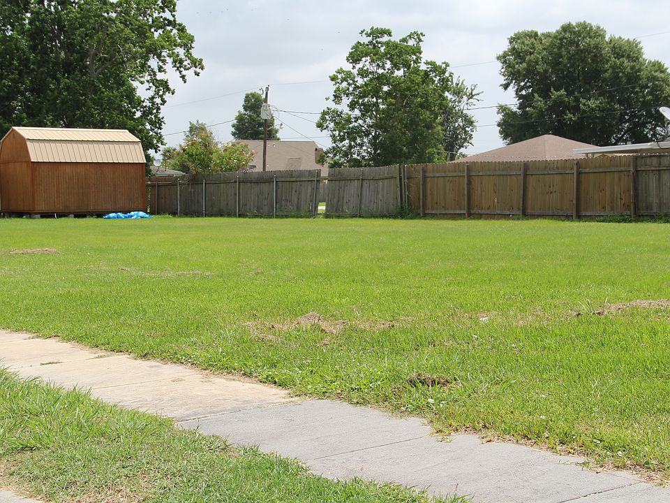 2nd image of 2909 Dauterive Dr