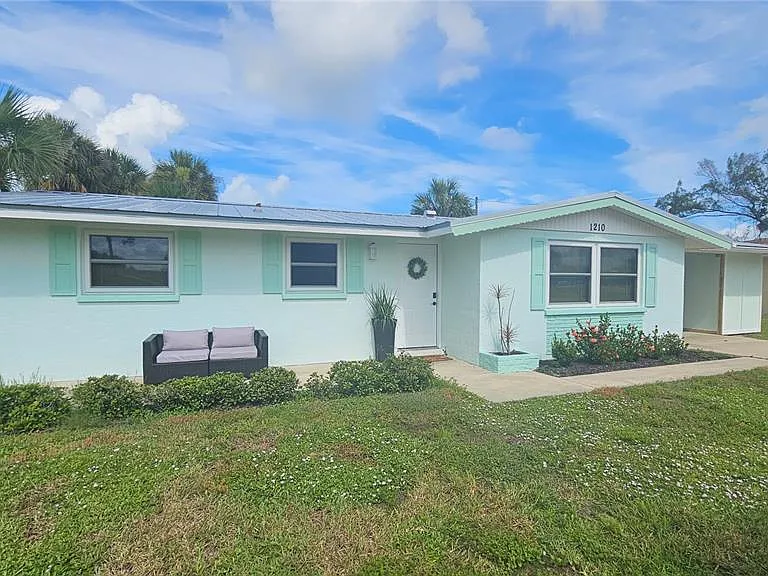 1210 S Maryknoll Rd — Photo 2