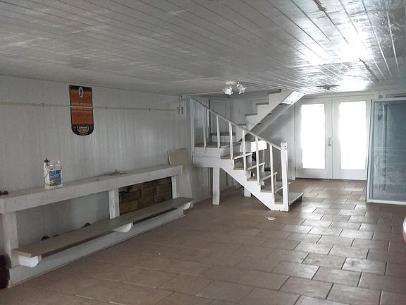 3rd image of 8024 Breakwater Dr Unit 71