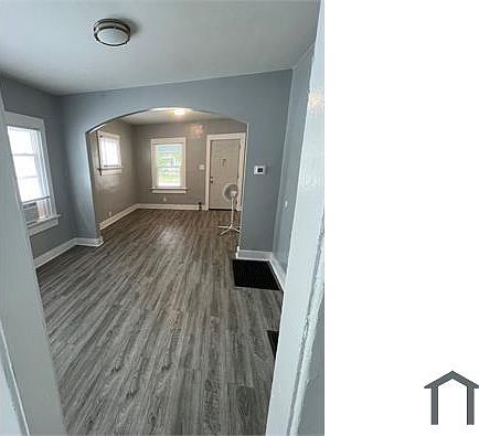 3rd image of 457 S Kilmer St