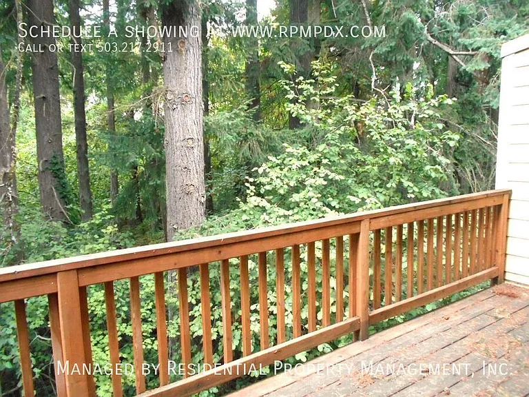2095 NE Sheffield Ave — Photo 6