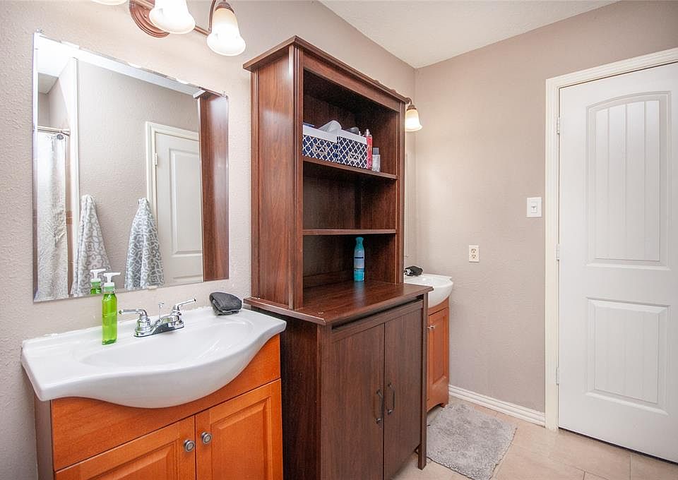 2nd image of 17418 Marlin Spike Way