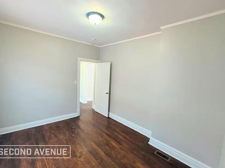 8725 S Bishop St — Photo 9