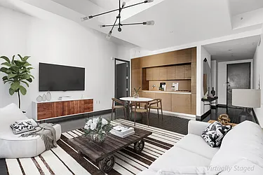Rented by New York Casas Ltd.