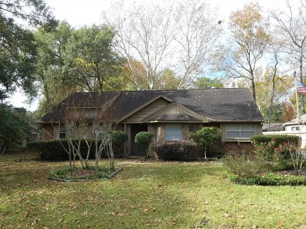 748 Holly Springs Dr, Conroe, TX 77302