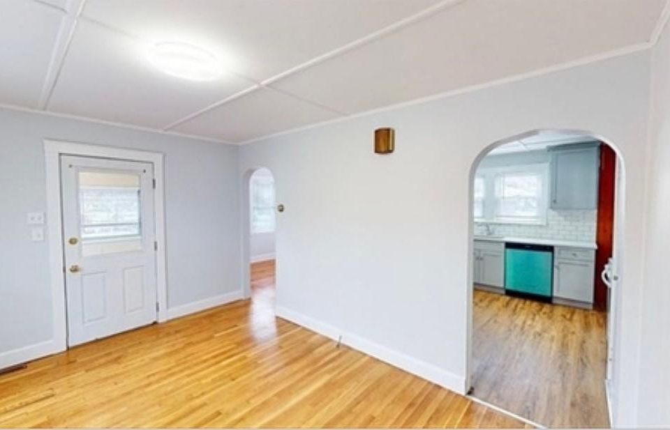 6 Arnold St Quincy MA Zillow